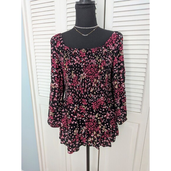 B Collection Bobeau Women's M Boho Peasant Smocked Shirt Pink Black Ditsy Floral - Picture 1 of 13
